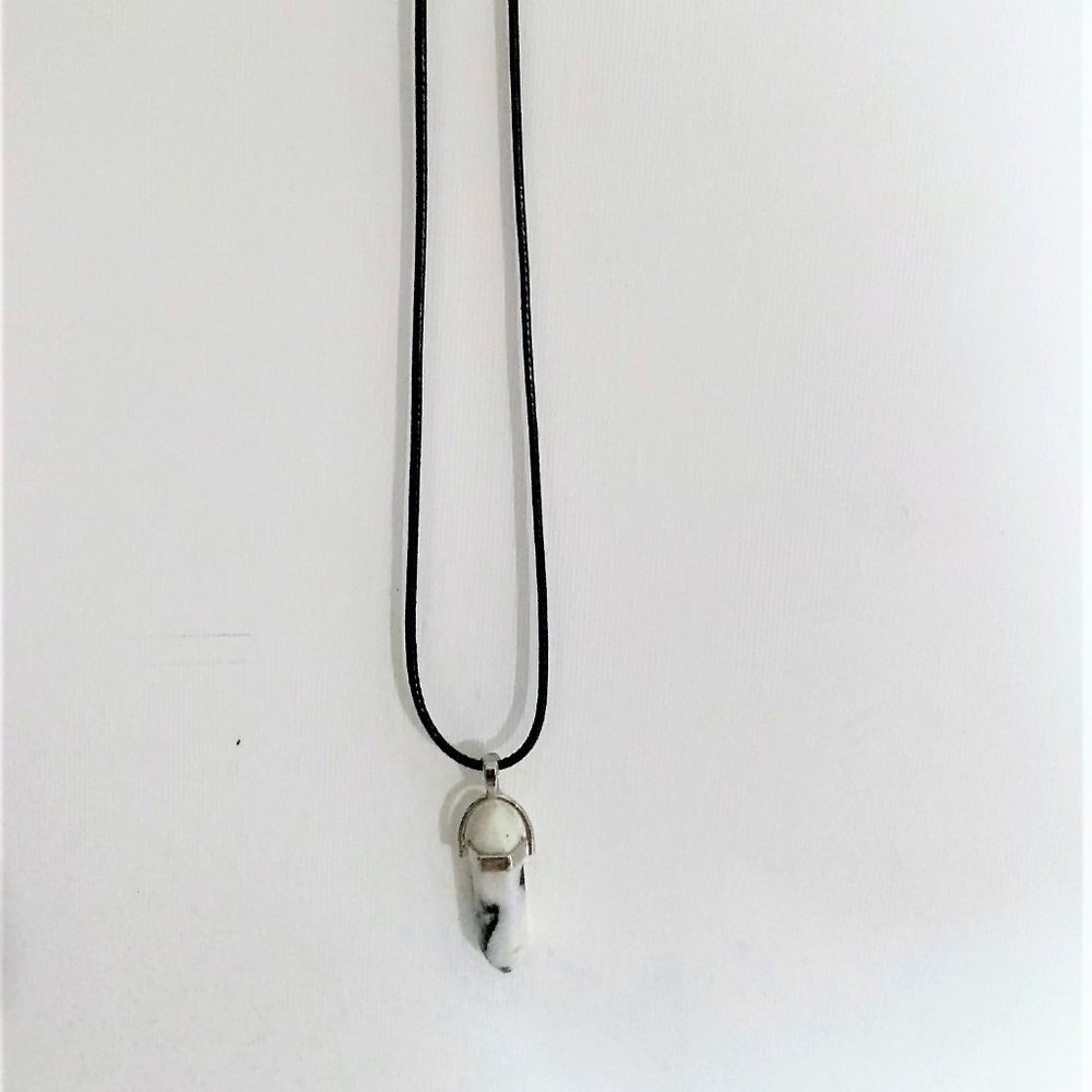 CRYSTAL POINT CHAKRA PENDANT HEALING NEGLACE